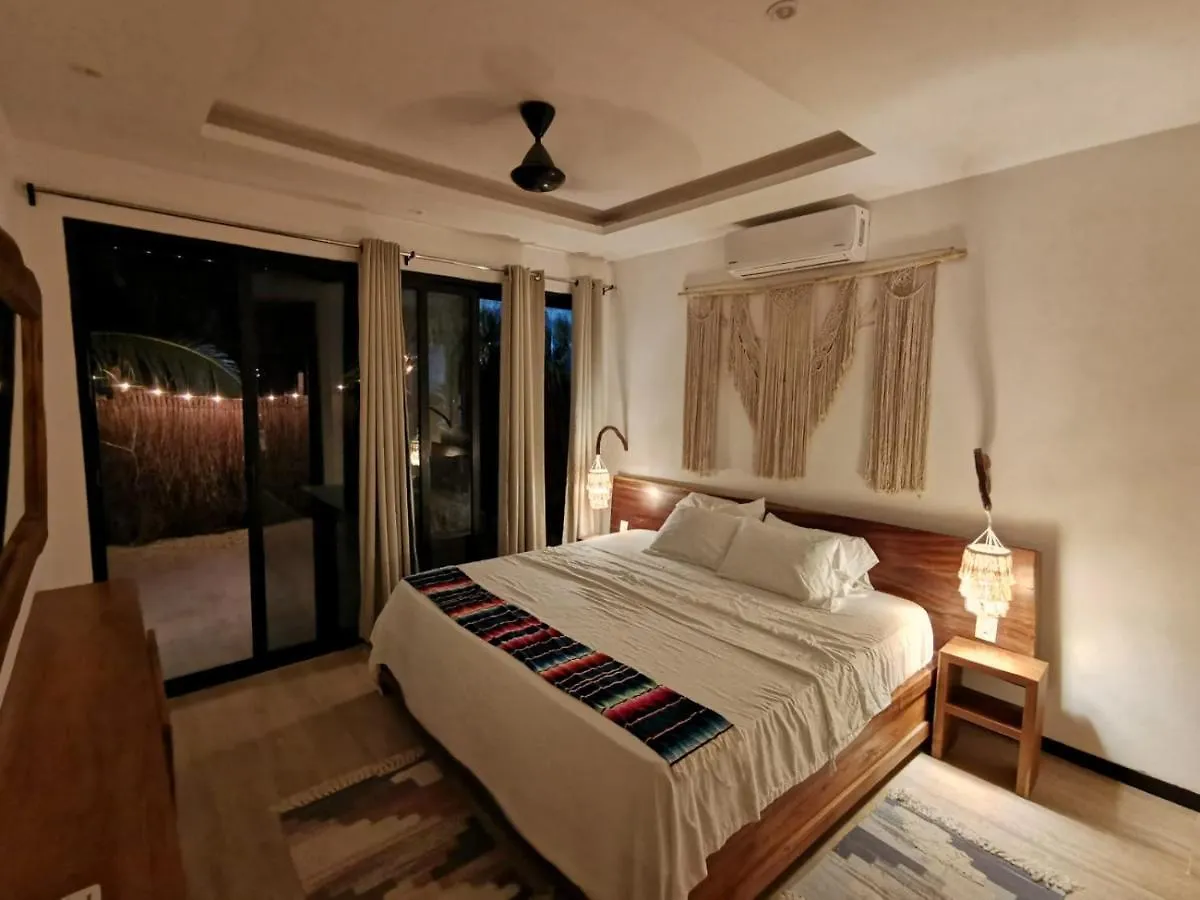 Cocomobay, Apartment Fully Furnished In 툴룸 0*,